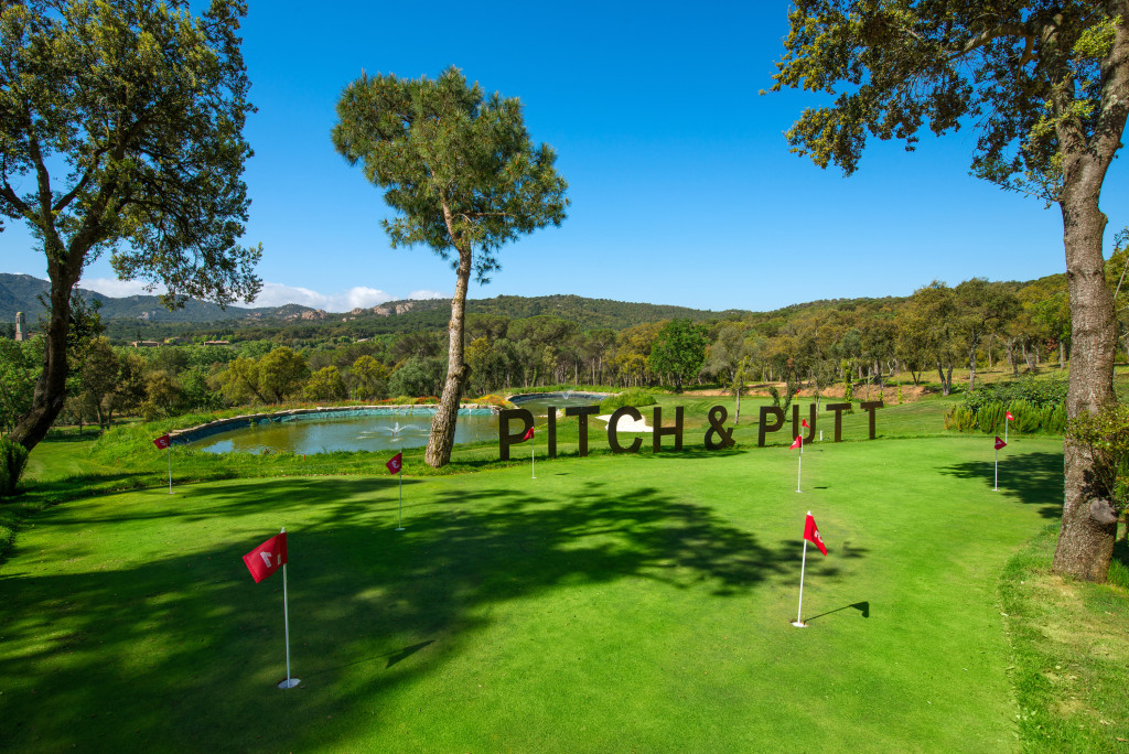 Exercise in an incomparable setting